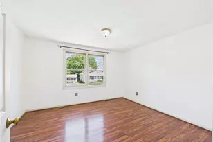 112 Longmeadow Ave, Warwick, RI 02889 - Photo 25