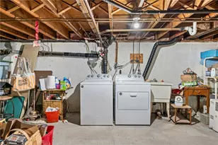 105 Walmer Ave, East Providence, RI 02914 - Photo 21