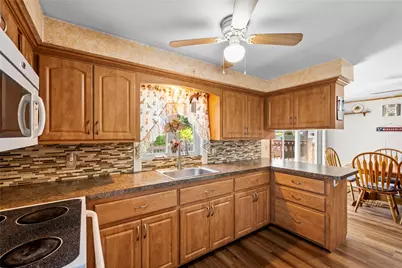 105 Walmer Avenue, East Providence, RI 02914 - Photo 9