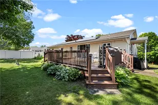 105 Walmer Ave, East Providence, RI 02914 - Photo 29