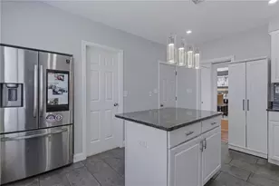 1175 Lonsdale Ave, Lincoln, RI 02865 - Photo 5
