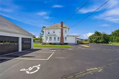982 Warwick Avenue, Warwick, RI 02888 - Photo 9