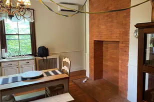 12 Clarke St, Newport, RI 02840 - Photo 3