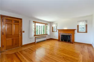 105 Borden Ave, Johnston, RI 02919 - Photo 7