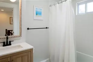 122 Ruggles Ave, Newport, RI 02840 - Photo 29