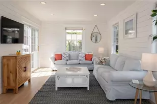 122 Ruggles Ave, Newport, RI 02840 - Photo 13