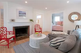 122 Ruggles Ave, Newport, RI 02840 - Photo 5