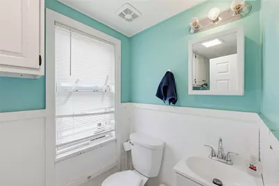 196 Simmonsville Avenue, Johnston, RI 02919 - Photo 5