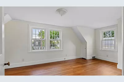 20 Bowen Street, East Providence, RI 02916 - Photo 13