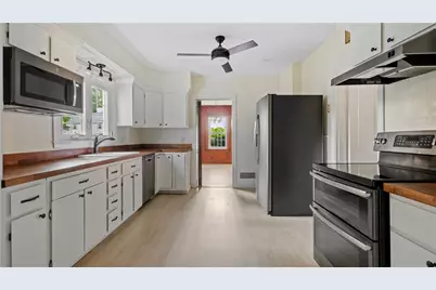 20 Bowen Street, East Providence, RI 02916 - Photo 7