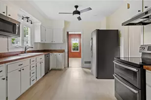 20 Bowen St, East Providence, RI 02916 - Photo 7