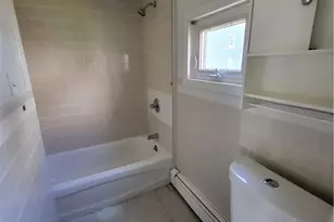 127 Sherman St, Pawtucket, RI 02860 - Photo 11