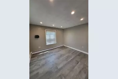 127 Sherman Street, Pawtucket, RI 02860 - Photo 5