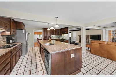 43 Follett Street, Cumberland, RI 02864 - Photo 9