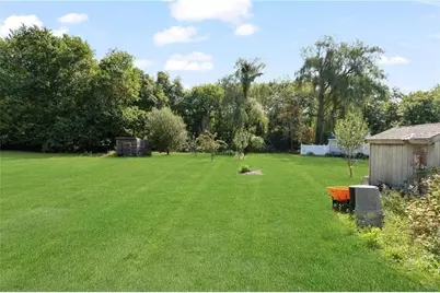 2930 Main Road, Tiverton, RI 02840 - Photo 21