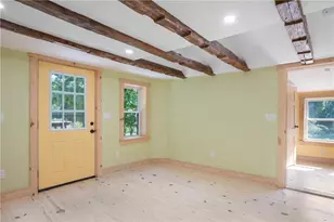 2930 Main Rd, Tiverton, RI 02840 - Photo 9