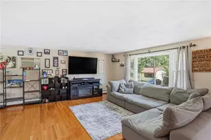 10 Faxon St, West Warwick, RI 02893 - Photo 9