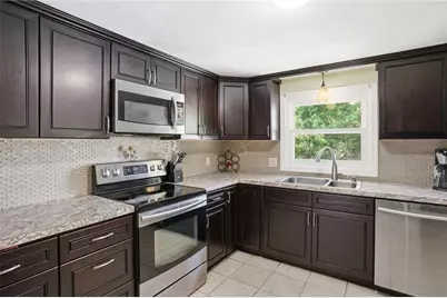 10 Faxon Street, West Warwick, RI 02893 - Photo 13
