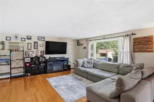 10 Faxon St, West Warwick, RI 02893 - Photo 5