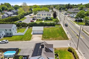 3055 E Main Rd, Portsmouth, RI 02971 - Photo 1