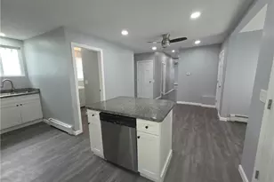 32 Gooding St, Pawtucket, RI 02860 - Photo 17