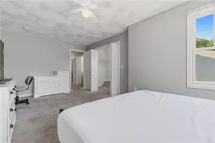 8 Susan Cir, South Kingstown, RI 02879 - Photo 17