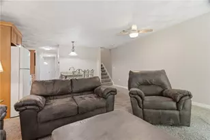 8 Susan Cir, South Kingstown, RI 02879 - Photo 5