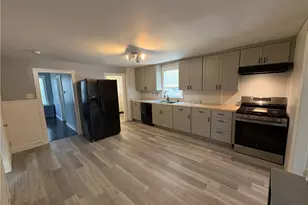 968 Elm St, Woonsocket, RI 02895 - Photo 3