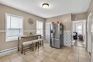 142 Richard St, Cranston, RI 02910 - Photo 9