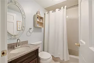 158 Narragansett Ave, Newport, RI 02840 - Photo 13