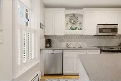 158 Narragansett Avenue #I, Newport, RI 02840 - Photo 9