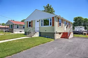 9 Custer Ave, Johnston, RI 02919 - Photo 3