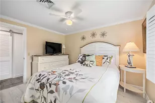 35 Willow Ave, Narragansett, RI 02882 - Photo 13