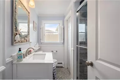 35 Willow Avenue, Narragansett, RI 02882 - Photo 9