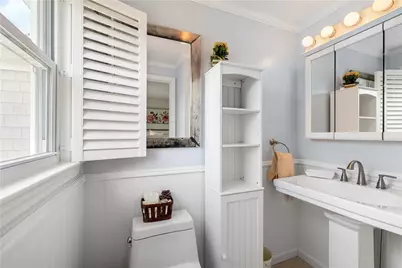 35 Willow Avenue, Narragansett, RI 02882 - Photo 19