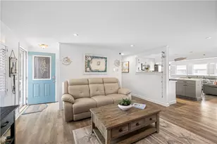 35 Willow Ave, Narragansett, RI 02882 - Photo 5