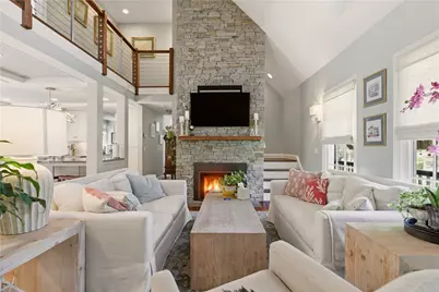 82 Clinton Avenue, Jamestown, RI 02835 - Photo 5