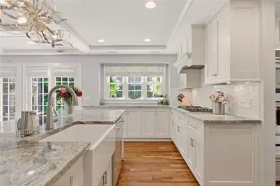 82 Clinton Avenue, Jamestown, RI 02835 - Photo 9