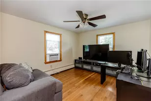39 Fairview Ave, East Providence, RI 02914 - Photo 19