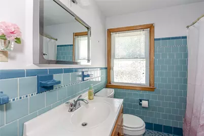 39 Fairview Avenue, East Providence, RI 02914 - Photo 17