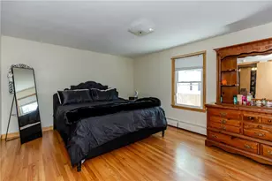 39 Fairview Ave, East Providence, RI 02914 - Photo 21