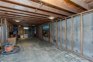 39 Fairview Ave, East Providence, RI 02914 - Photo 29