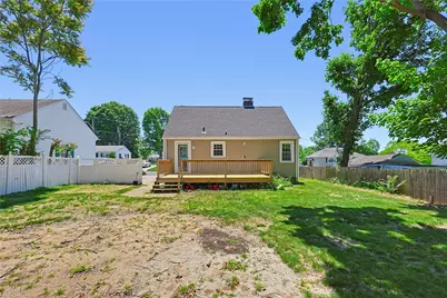 14 Jenks Street, East Providence, RI 02914 - Photo 9
