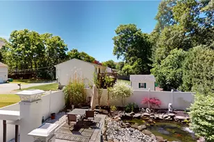 17 Tell St, Warwick, RI 02889 - Photo 11