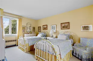 18 Ledge Rd, Newport, RI 02840 - Photo 17