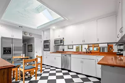 18 Ledge Road, Newport, RI 02840 - Photo 9