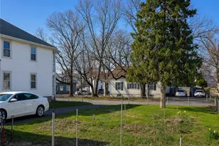 13 Cameron St, Pawtucket, RI 02861 - Photo 5