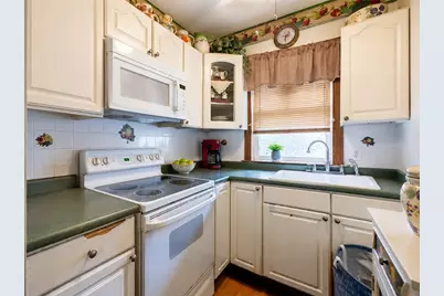 13 Cameron Street, Pawtucket, RI 02861 - Photo 9
