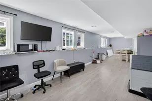30 Deborah St, Providence, RI 02909 - Photo 23