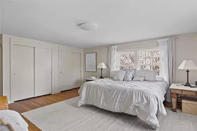 26 Red Cross Avenue, Newport, RI 02840 - Photo 17